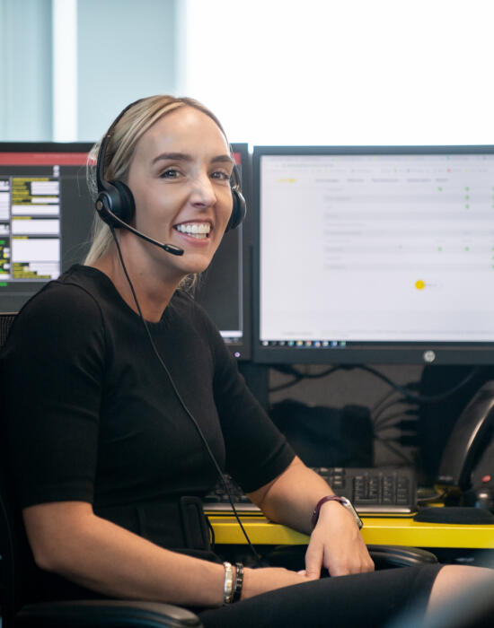 alt="female call centre operator at Lemon Contact Centre"